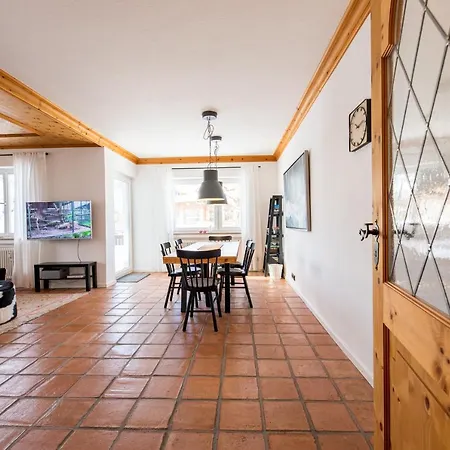 Bergkino Apartment *